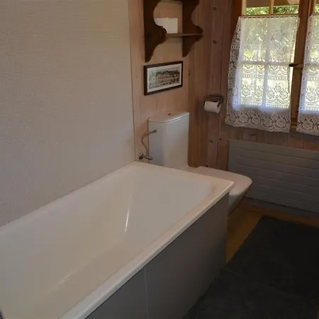La Ruche- Appartement-fewo- Dusche Oder Bad- Wc 9-bettwohnung By Interhome شقة