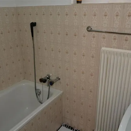 La Ruche- Appartement-fewo- Dusche Oder Bad- Wc 9-bettwohnung By Interhome Apartamento *